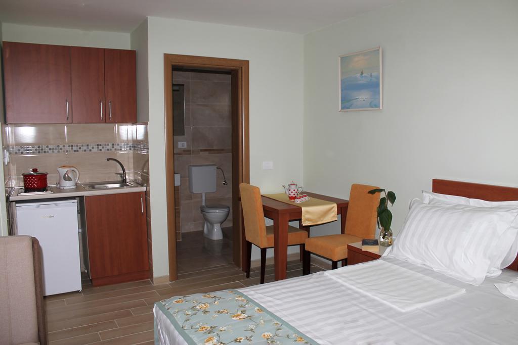Apartments Gran Sasso Ulcinj Ngoại thất bức ảnh