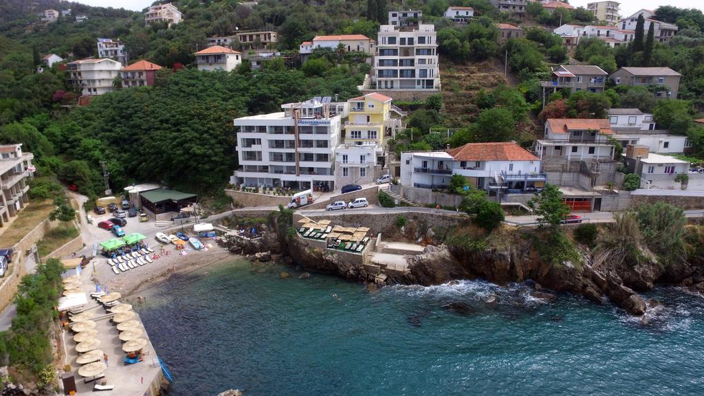 Apartments Gran Sasso Ulcinj Ngoại thất bức ảnh