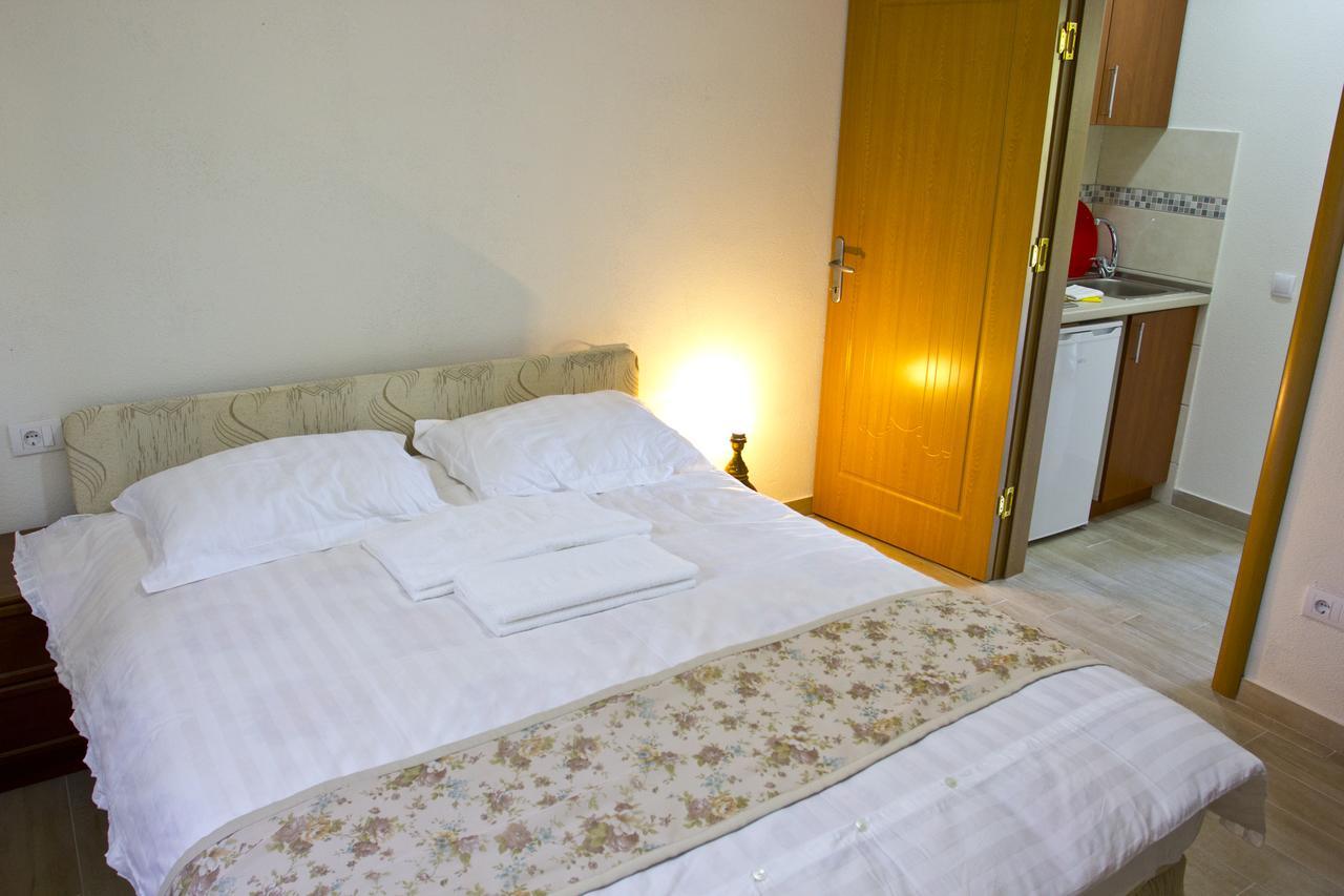 Apartments Gran Sasso Ulcinj Ngoại thất bức ảnh